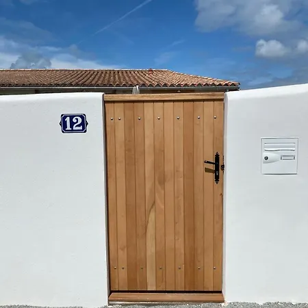 Hébergement de vacances Re Island - Private Pool - Village Center